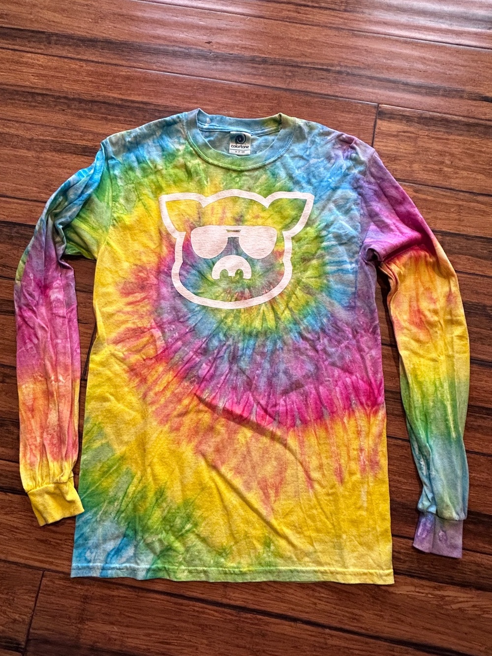 Islanders Coastal Outfitter long sleeve ‘Beach  Bacon’ T-shirt.  Adult Small.